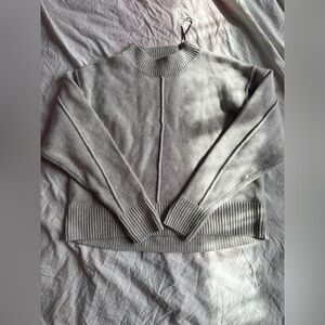 H&M Wool Cashmere Blend Light Grey Knit Sweater Ribbed Hem Minimalist Pullover M